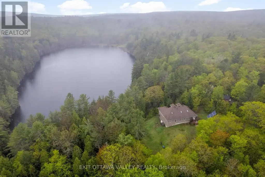 28084 Highway 41, Greater Madawaska